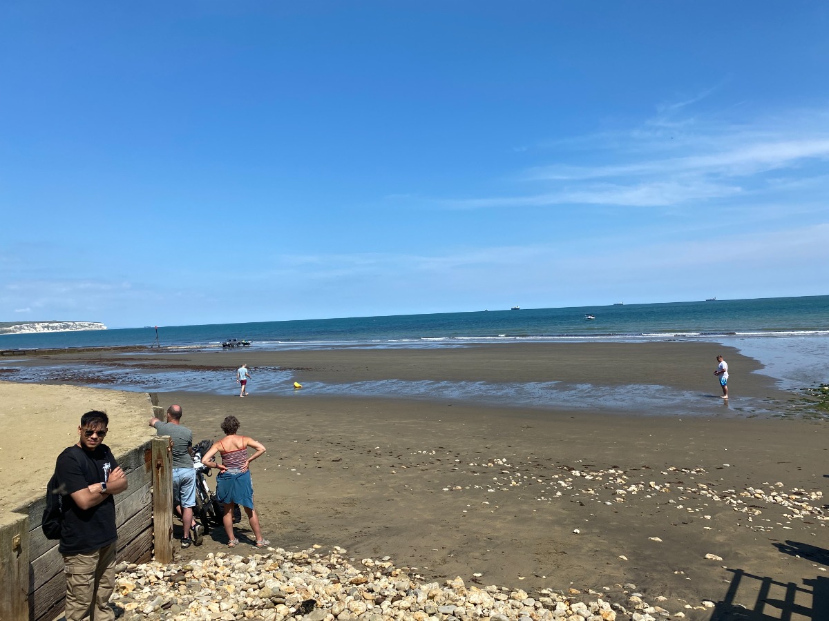 Shanklin beach on the Isle of Wight on a sunny flyout day